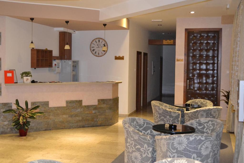 Motel Citadela 023 Зренянин Экстерьер фото